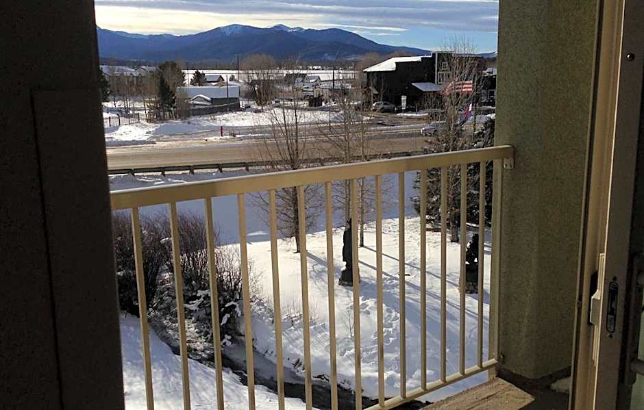 Holiday Inn Express & Suites Fraser By IHG