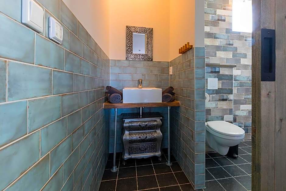 Ride by the Sea Guesthouse