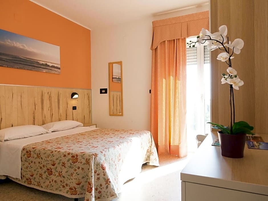 Hotel Saint Tropez - Pineto