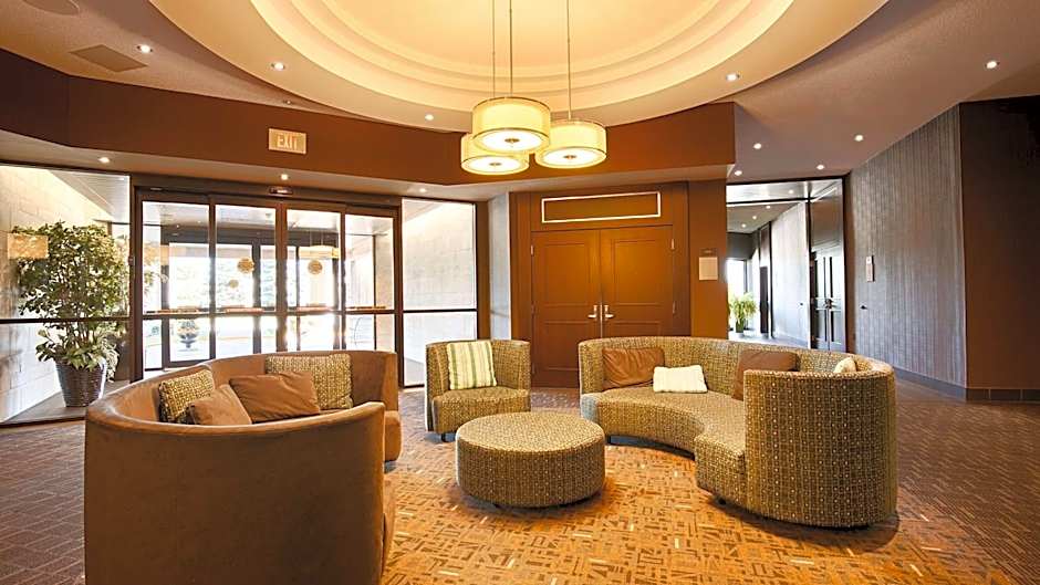 Best Western Plus Guildwood Inn