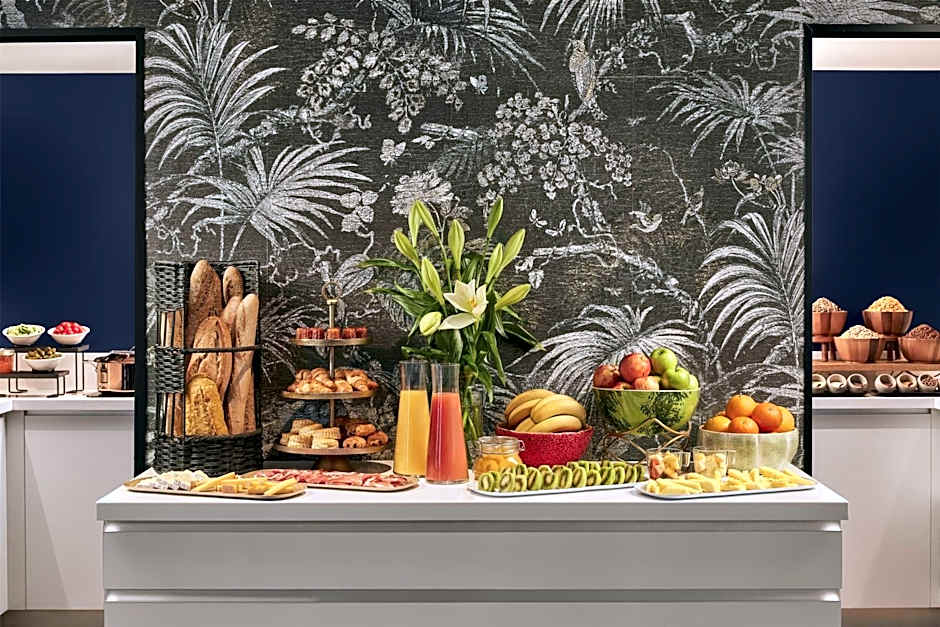 NH Paris Champs- Elysees