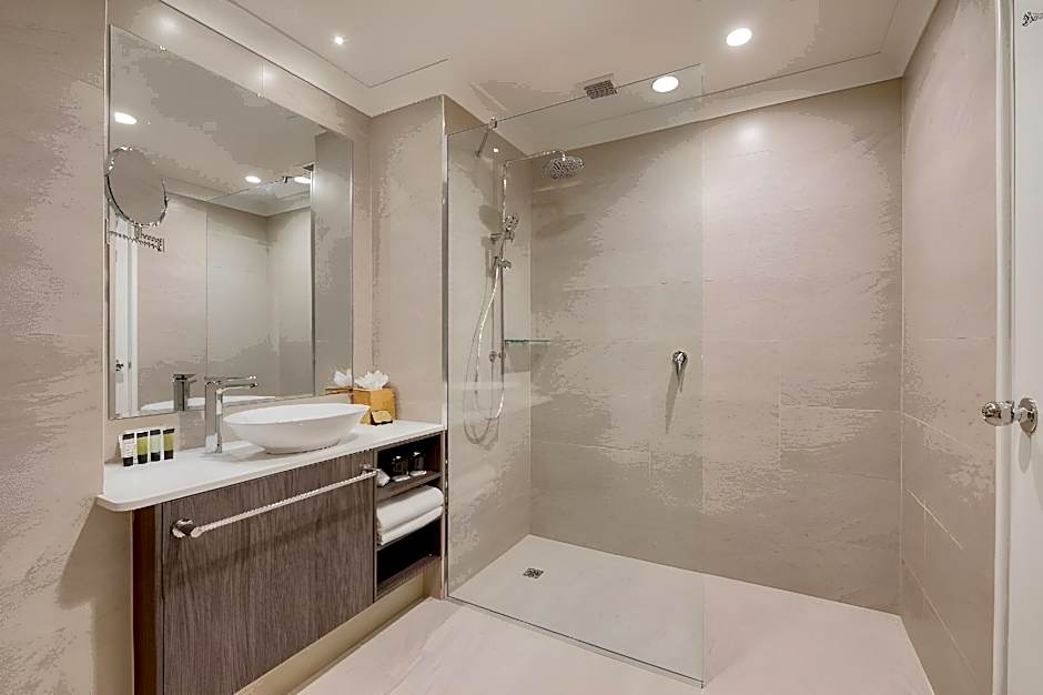 Duxton Hotel