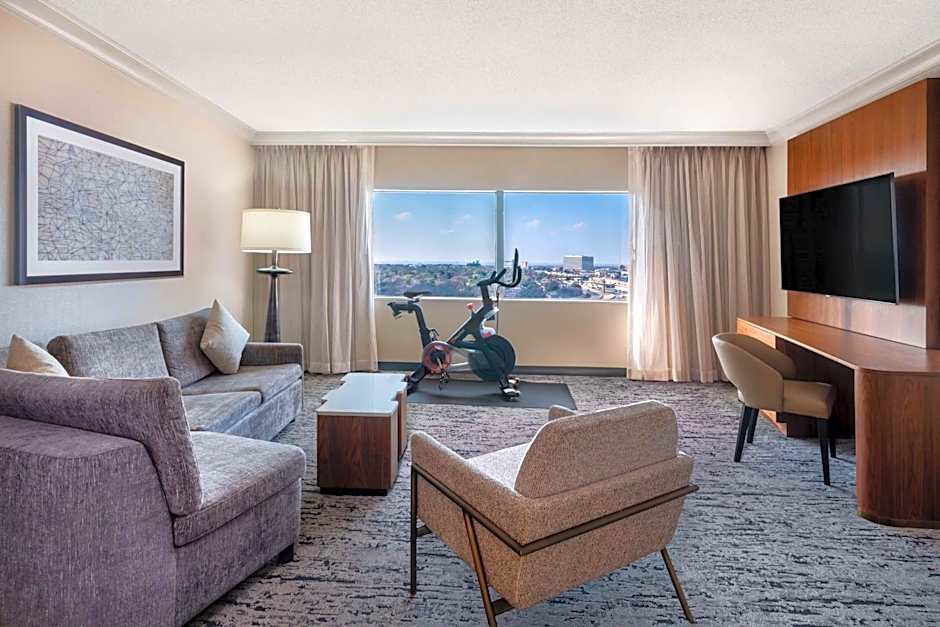 Hilton Dallas Lincoln Centre