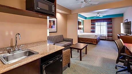 Suite-2 King Beds, Non-Smoking, One Bedroom, Sofabed, Wet Bar, Full Breakfast