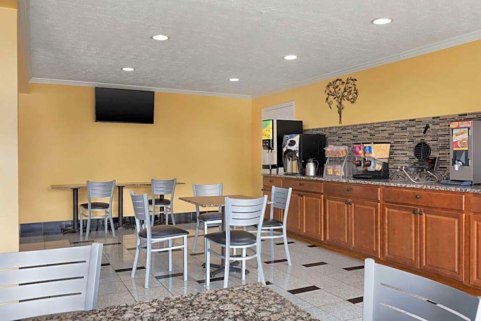 Super 8 by Wyndham Whites Creek/ Nashville NW Area