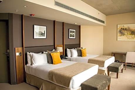 Superior Family Room