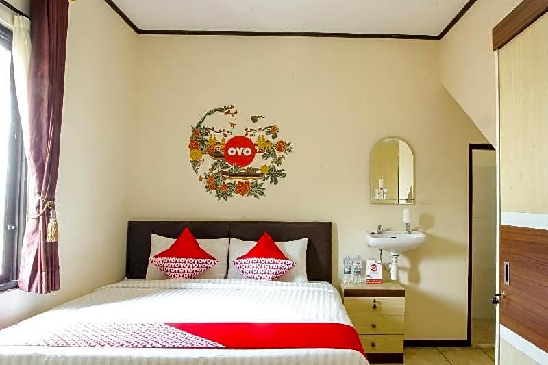 RedDoorz near Cikole Lembang