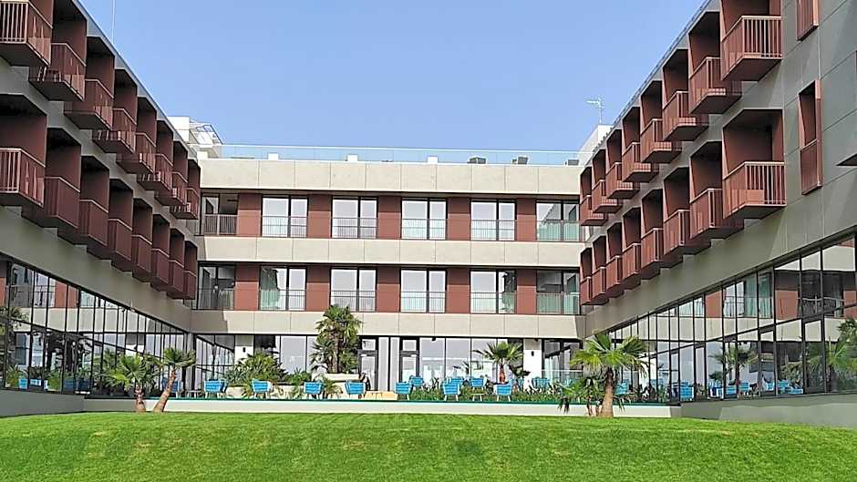 Sines Sea View Business & Leisure Hotel