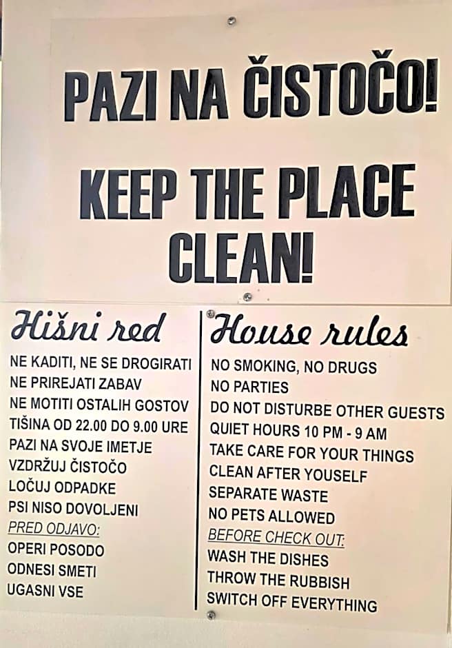 Bled Lesce station rooms and depo