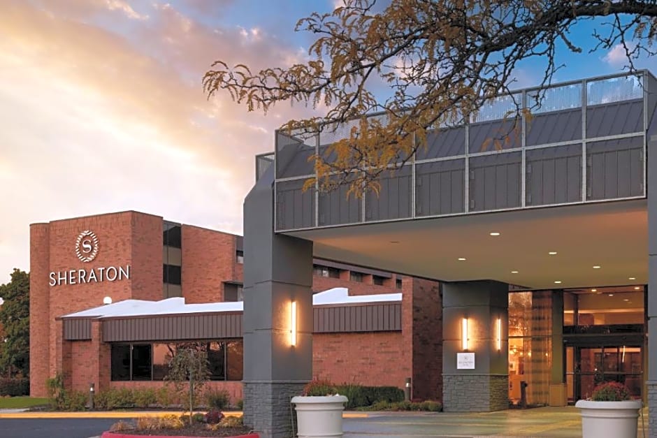 Sheraton Grand Rapids Airport Hotel