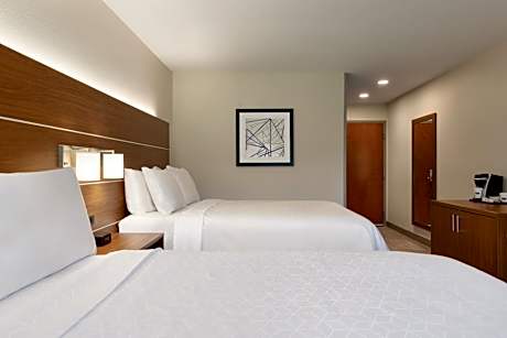 Room with Two Beds - Hearing Accessible - Non-Smoking