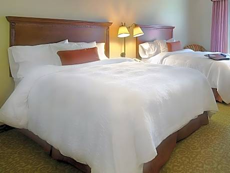 2 Qns Mobility/Hearing Access Ri Shwr Ste Ns