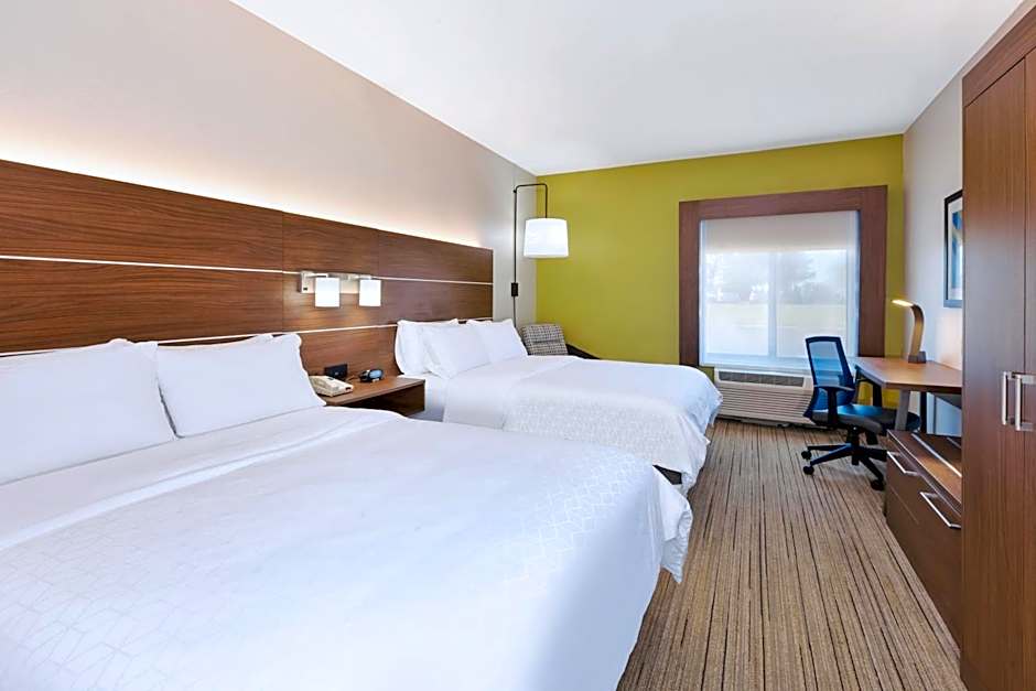 Holiday Inn Express and Suites Three Rivers By IHG