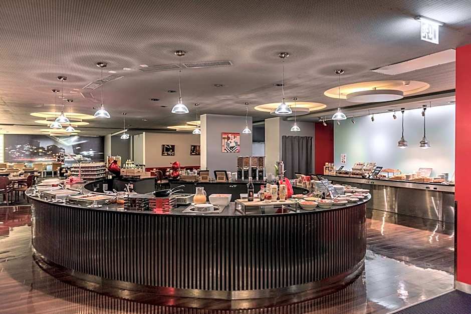 Hilton Geneva Hotel and Conference Centre