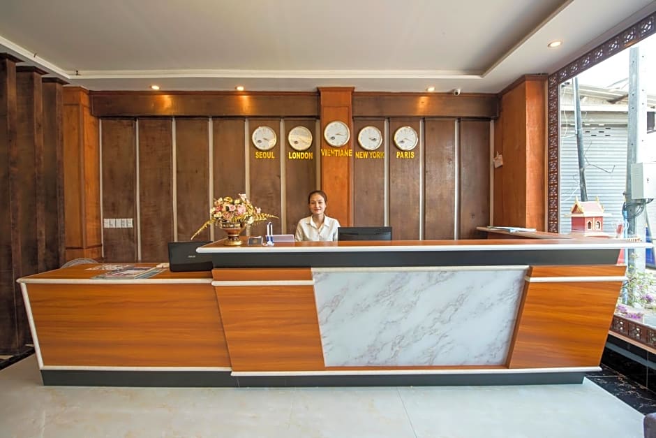 Premier Vang Vieng Hotel
