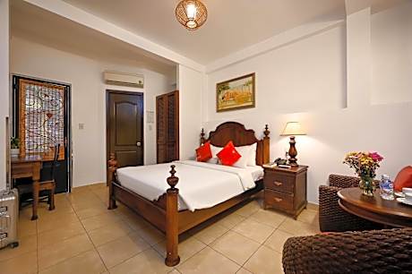 Deluxe Double or Twin Room with Balcony