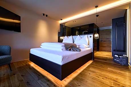 Junior Suite with Balcony