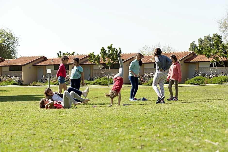 Shefayim Kibbutz Hotel