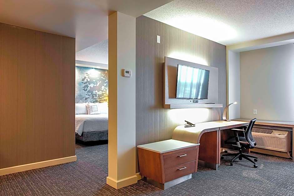 Courtyard by Marriott Montreal West Island/Baie D'Urfe
