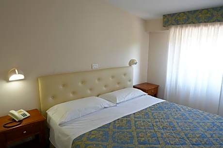 Economy Twin Room