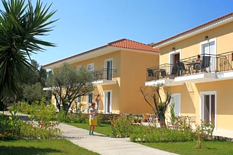 Pythos Studios & Appartments