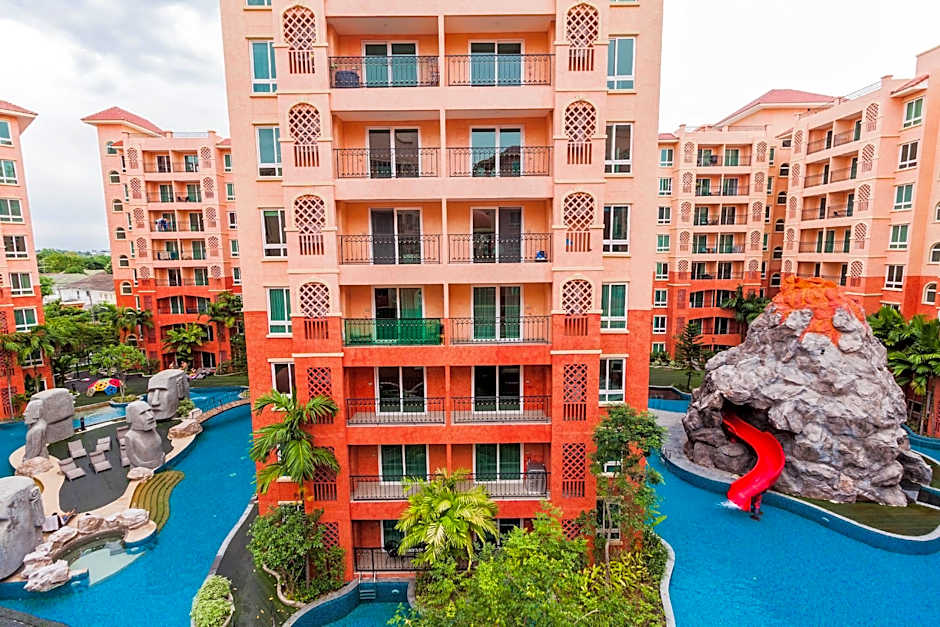 Seven Sea Condo & Water Park Pattaya By the Sea