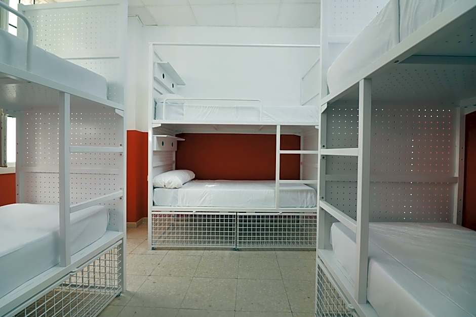 Feel Hostels City Center