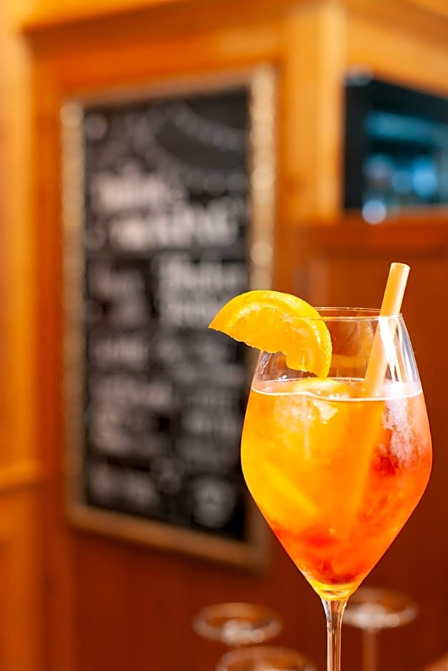 King's Hotel Center Superior