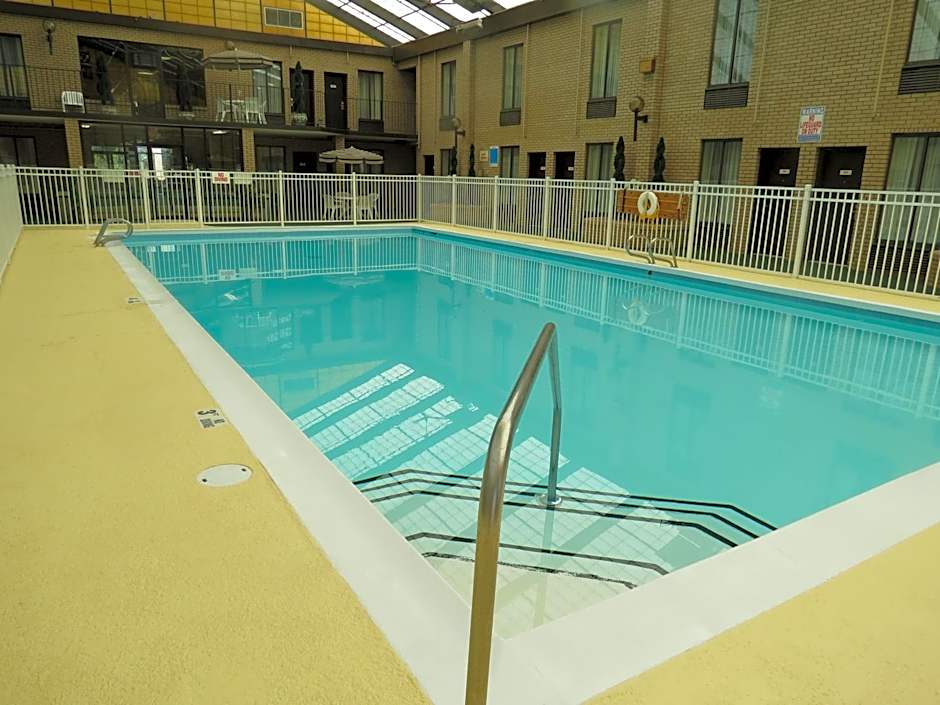 GOLD VAULT INN
