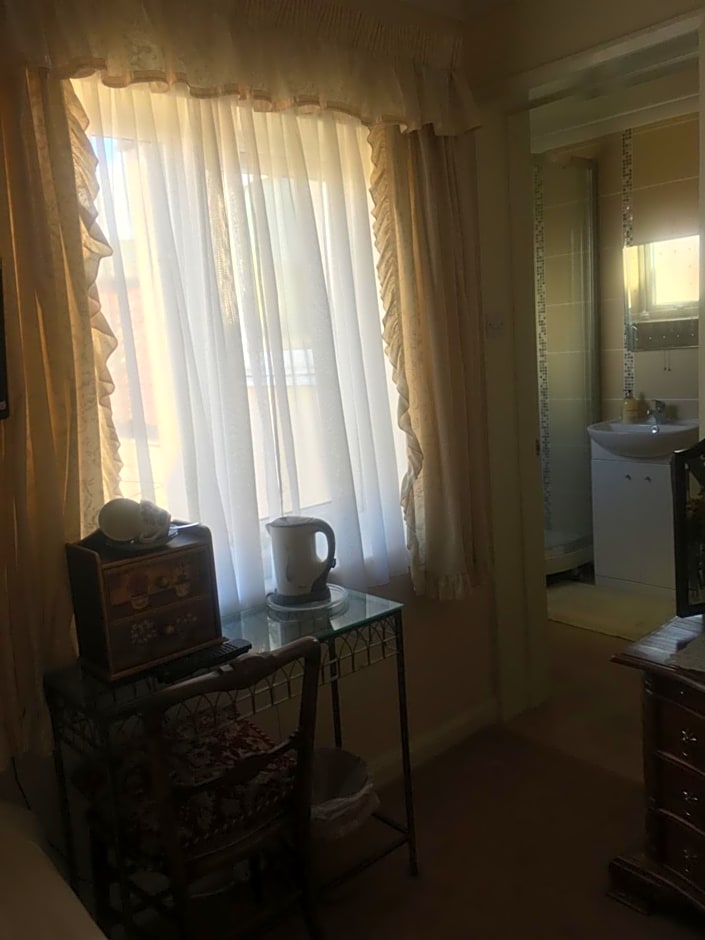 West Wold Farm House B&B