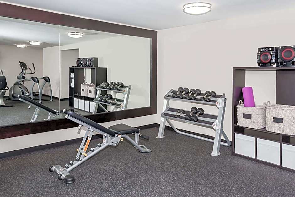 Baymont by Wyndham Glenview