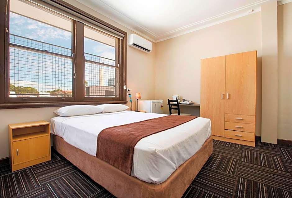 Toongabbie Hotel