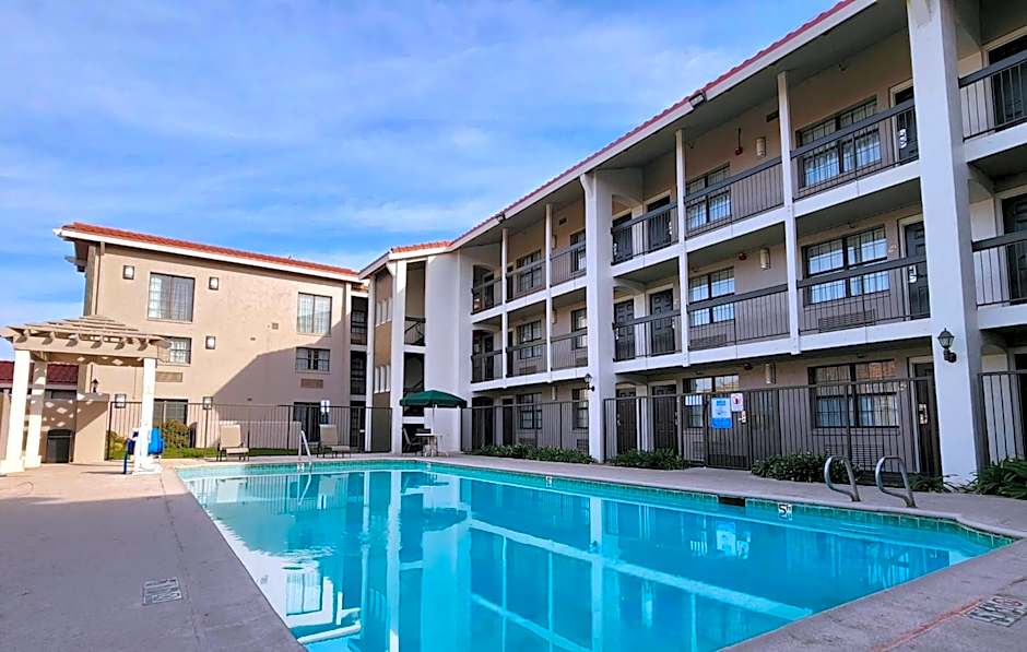 La Quinta Inn & Suites by Wyndham Fresno Yosemite