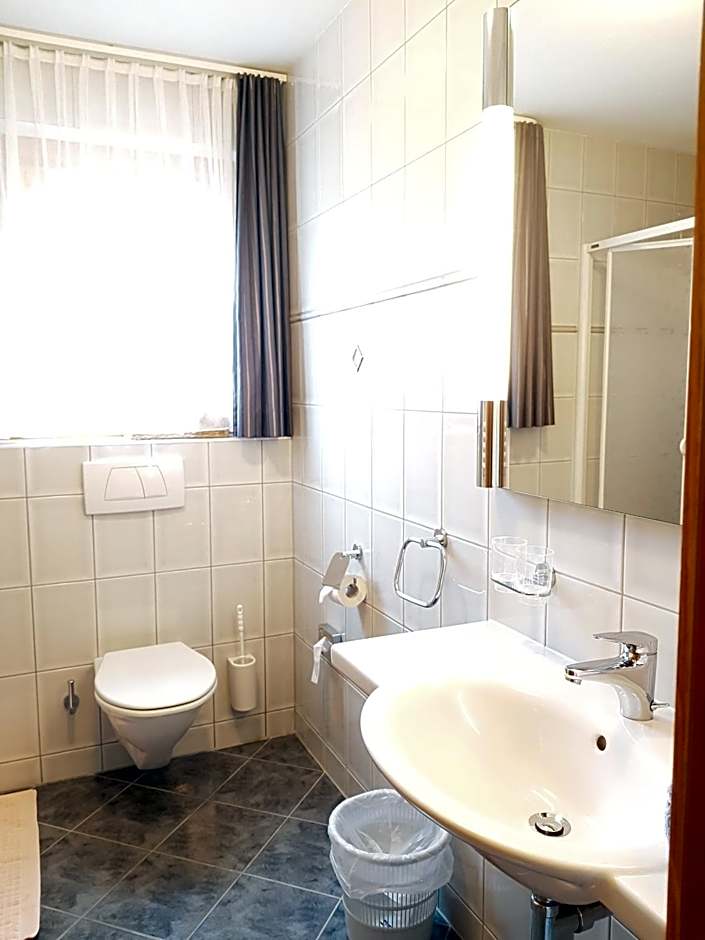 Apart-Garni Motnaida