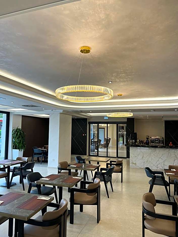 Nobel West Hotel