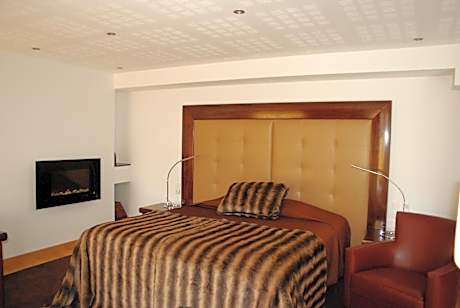 Deluxe Double King Room