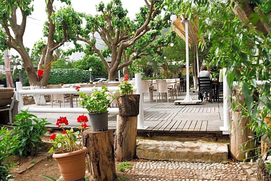 Village Garden Pansiyon