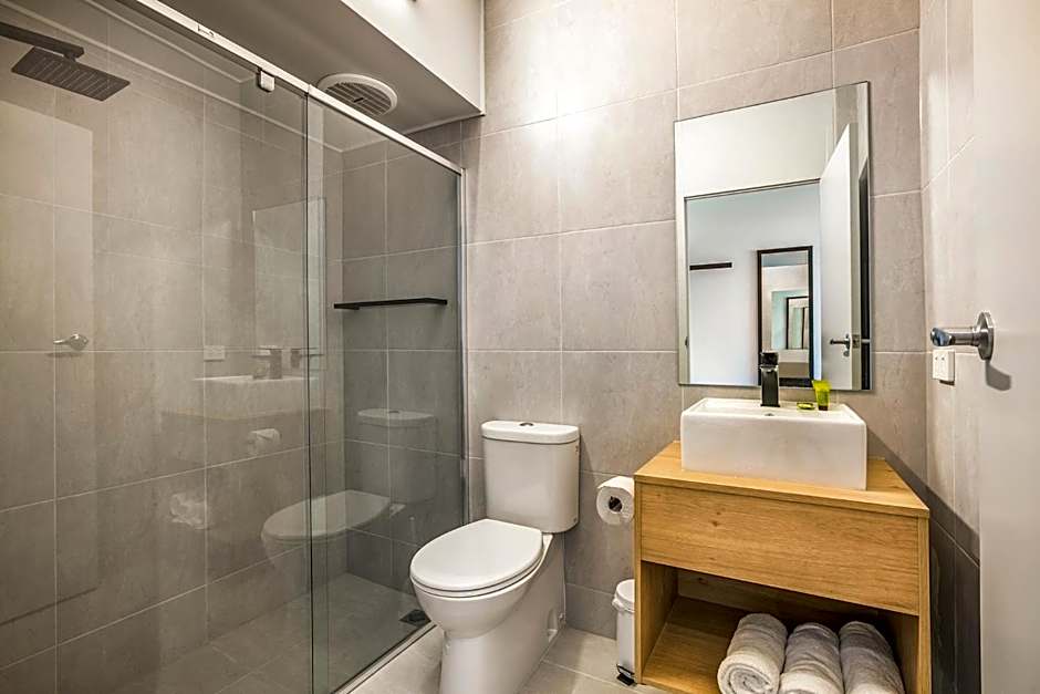 Nightcap at The Cheeky Squire