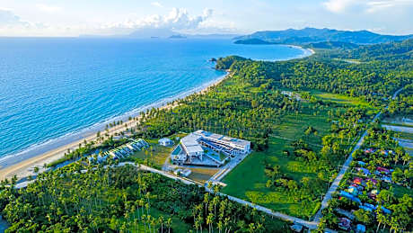 The Hotel Elizabeth Resort and Villas - Long Beach San Vicente Palawan