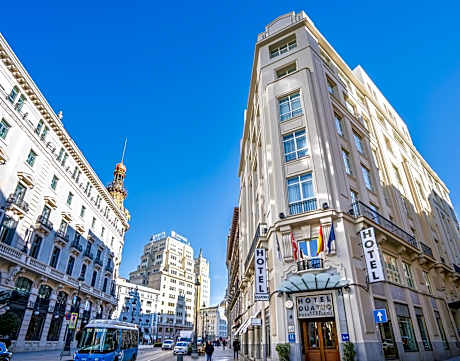 Quatro Puerta Del Sol