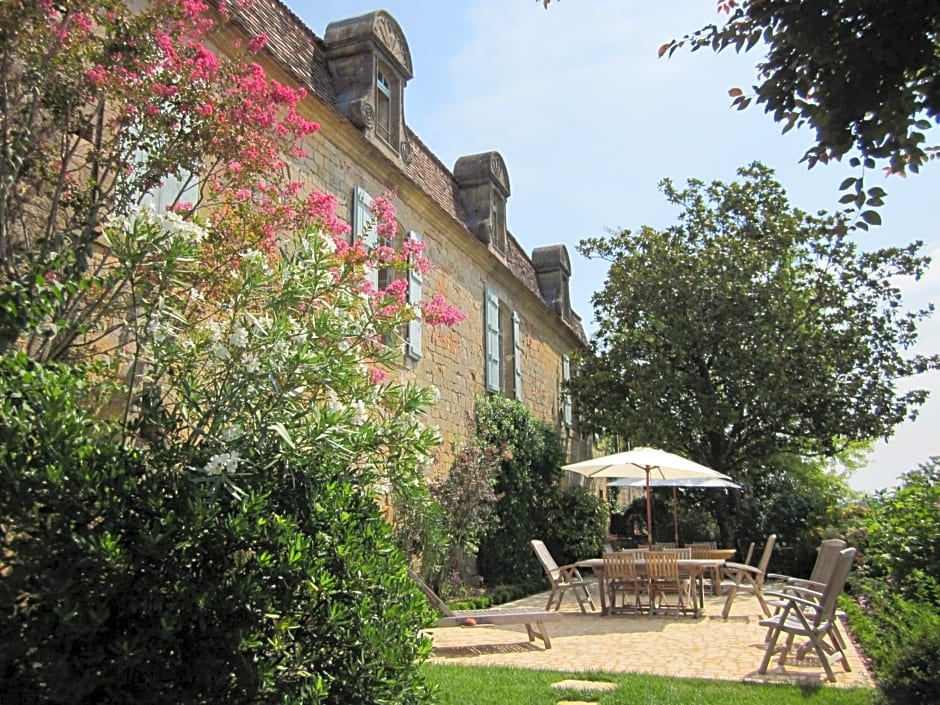 Le Prieuré du Château de Biron