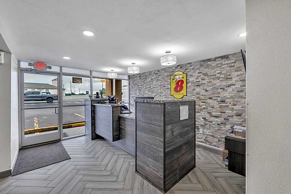 Super 8 by Wyndham Morganton