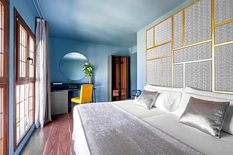 Standard Double Room with Extra Bed