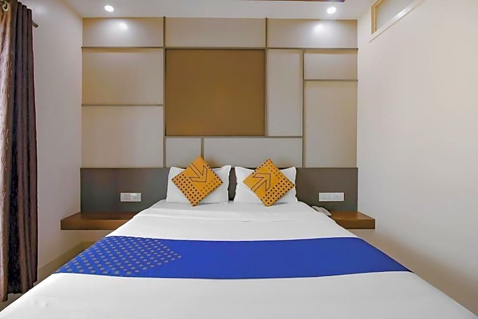 Royal Regency Lodge