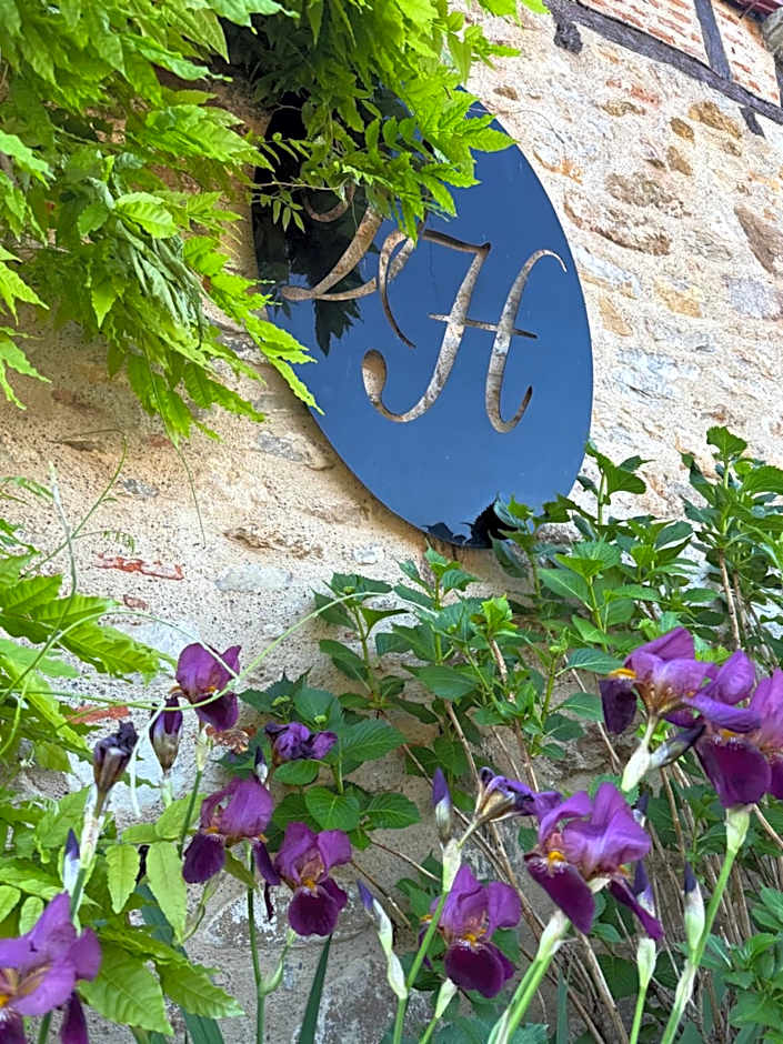 Le Victor Hugo - Hôtel et Restaurant - Logis Hôtels