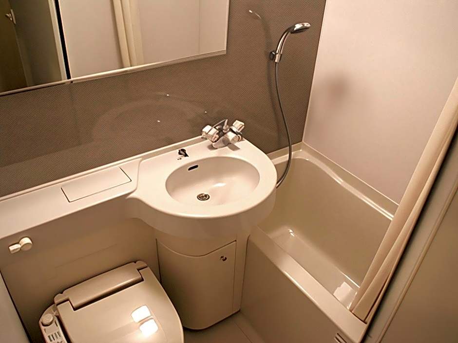 Hotel Livemax Hiratsuka Ekimae