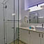 Broadbeach Travel Inn Apartments