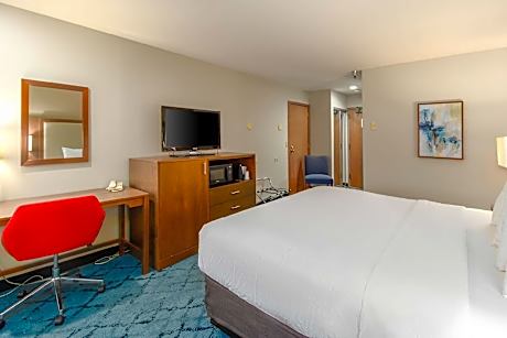 Standard Two Queen.  279 Sq. Ft, Fridge, Microwave, Free Wifi