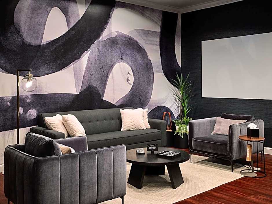 Sonesta Charlotte Lower South End