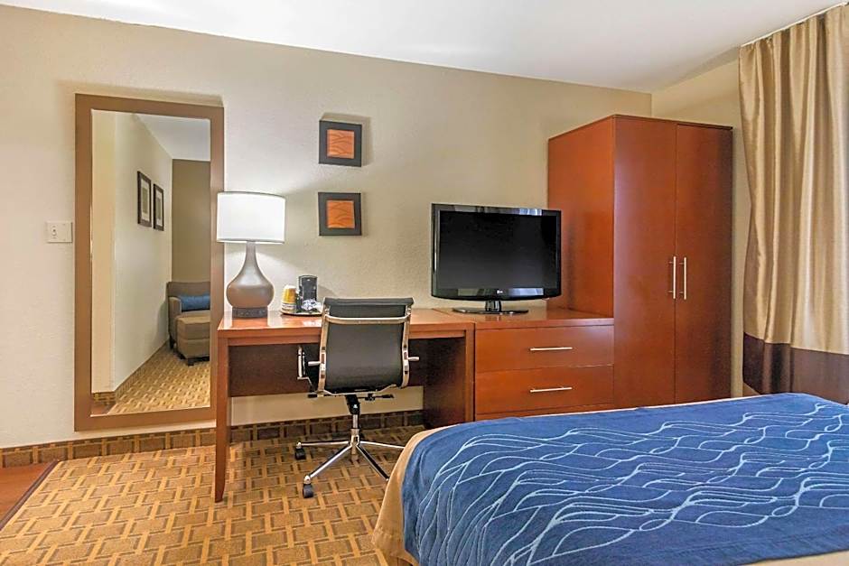 Comfort Inn & Suites Springfield I-44